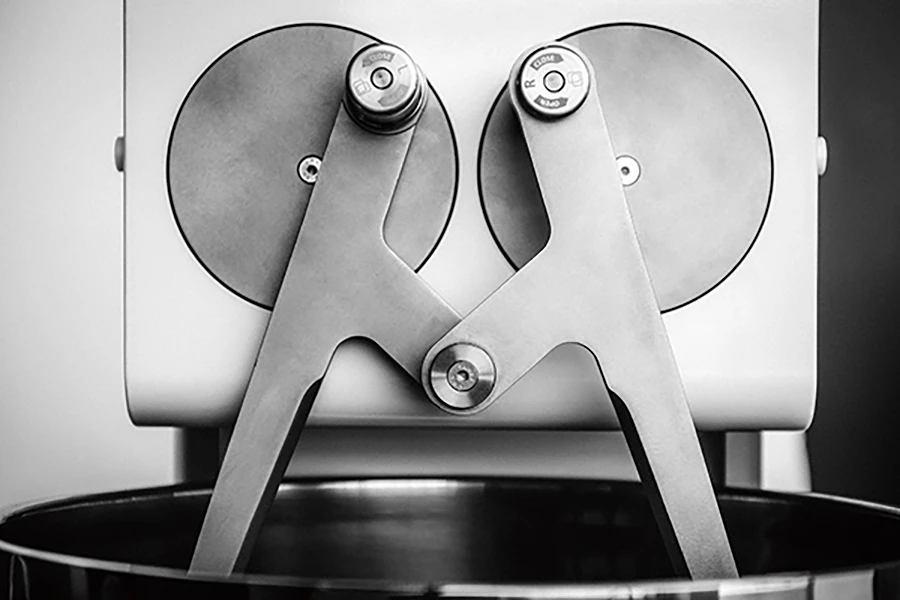 ベルナルディ ダブルアームミキサー 特長